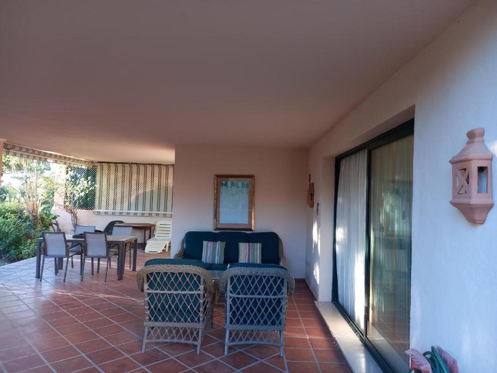 Apartamento Large 2 Bed Elviria - El Manantial Ground Floor Marbella